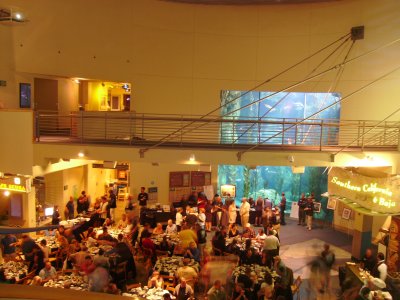 The entire main floor of the Aquarium Of The Pacific was made into a gigantic dinning area.