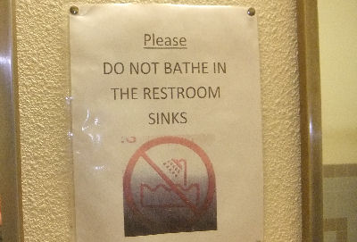 Please do not bathe in the restroon sinks